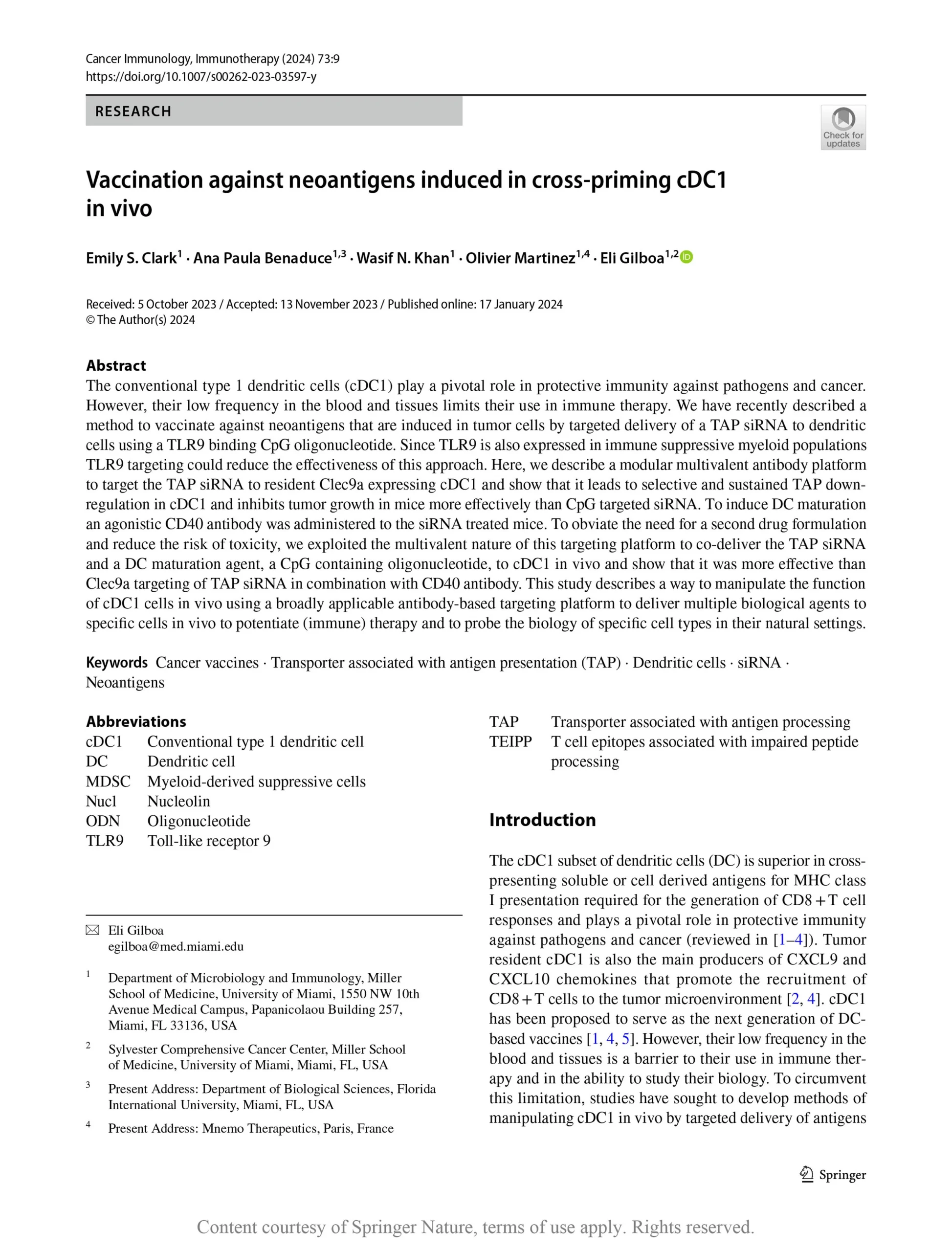 Vaccination against neoantigens induced in cross-priming cDC1 in vivo